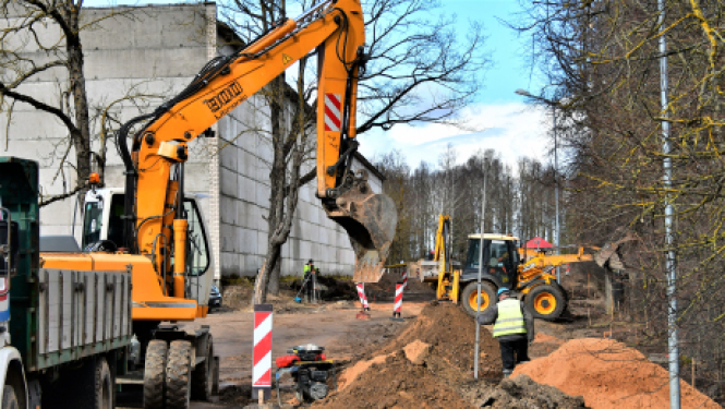 Atsākti pārbūves darbi Zvaigžņu ielā
