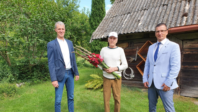 Sveic Aldoni Palkavnieku