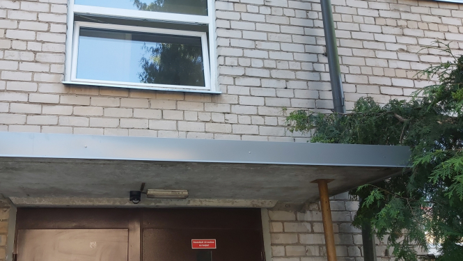 Pēc ēkas jumtiņa remonta 