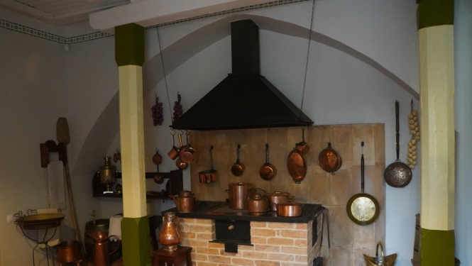 Krustpils pils C korpusā noslēgusies ekspozīcijas “Muižas virtuve” iekārtošana