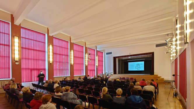 Tikšanās Zasas tautas namā