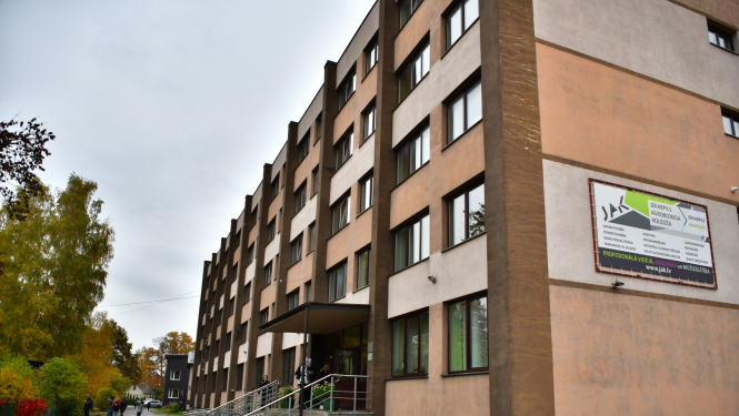 Koledžas dienesta viesnīca