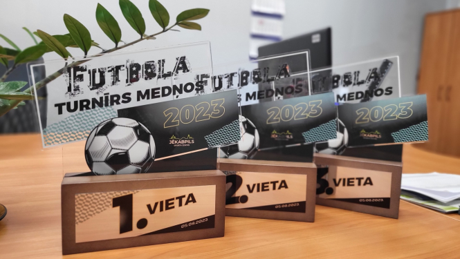 Turnīra balvu foto