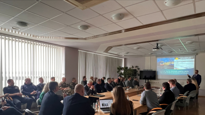 Jēkabpils novada domes priekšsēdētājs Raivis Ragainis dalās pieredzē plūdu risku pārvaldībā