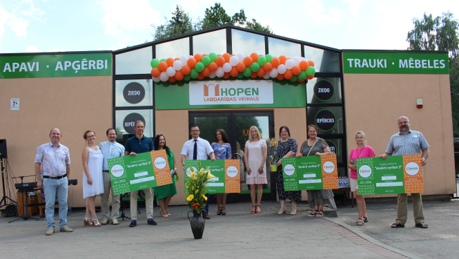 Labdarības veikals Viestura ielā 7a, Jēkabpilī