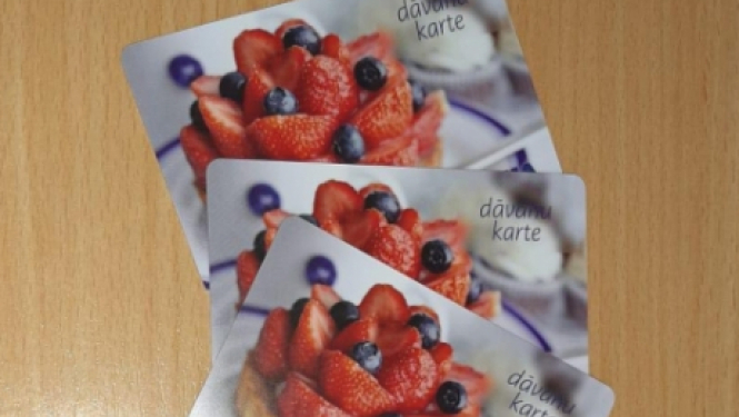 Informāciju par dāvanu karšu/kuponu papildināšanu