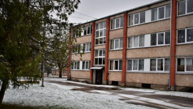 Apseko sociālo māju Kaļķu ielā 1