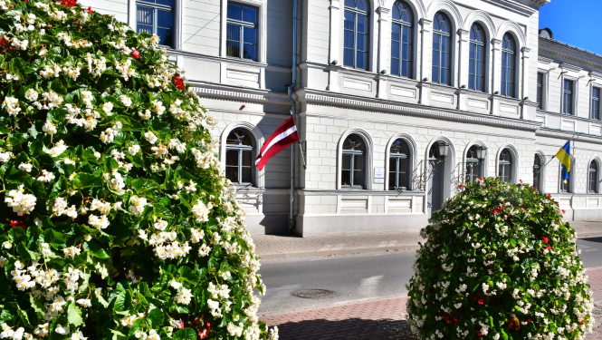 Jēkabpils novada domes ēka Brīvības ielā 120 Jēkabpilī