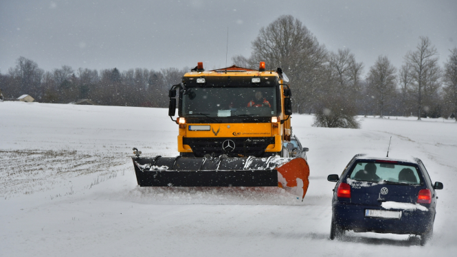 Ziemā tiek greiderēts valsts autoceļš