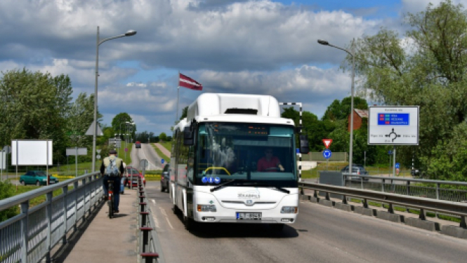 Sakarā ar vilcienu kustības sarakstu izmaiņām no 28.marta noteiktas izmaiņas Jēkabpils 5.maršruta autobusa atiešanas laikos