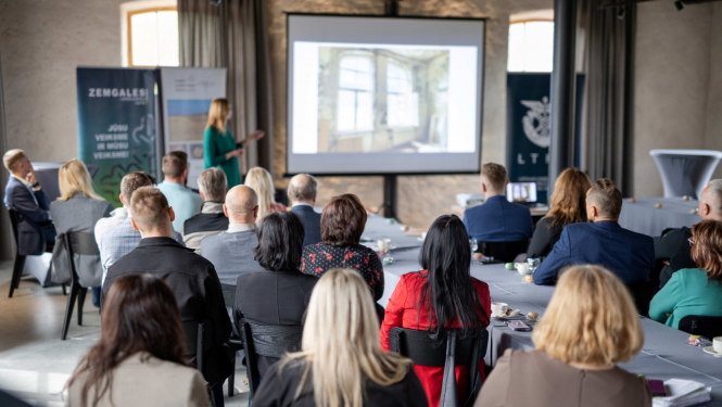 biznesa foruma dalībnieki