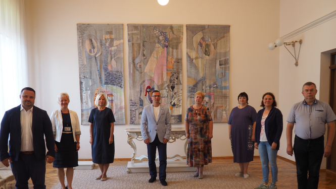 Vadība tiekas ar arodbiedrībām