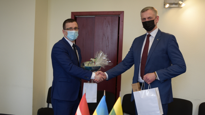 Jēkabpils novada domes priekšsēdētājs Raivis Raganis un Rokišķu mērs Ramūnas Godeliauskas