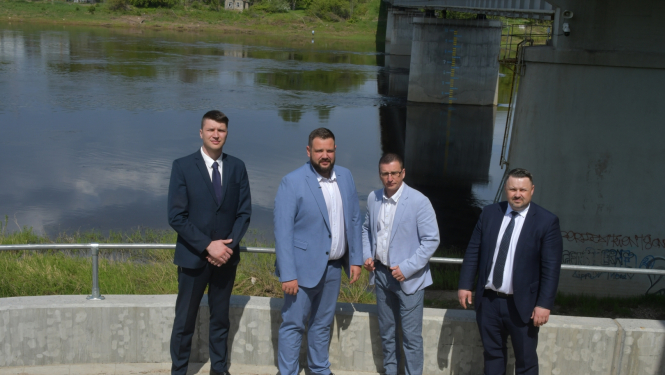 Satiksmes ministrs apmeklē Jēkabpils novada pašvaldību un apseko ceļu infrastruktūru novadā