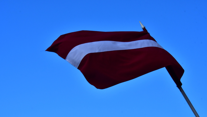 Latvijas valsts karogs