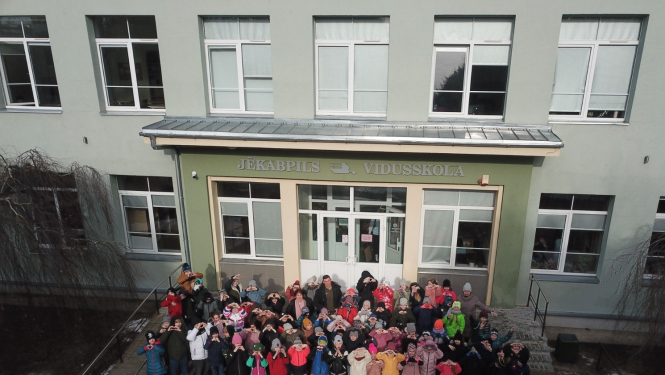 Jēkabpils 3.vidusskola un tās audzēkņi