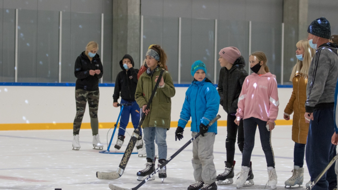 Slidotāji Jēkabpils sporta hallē
