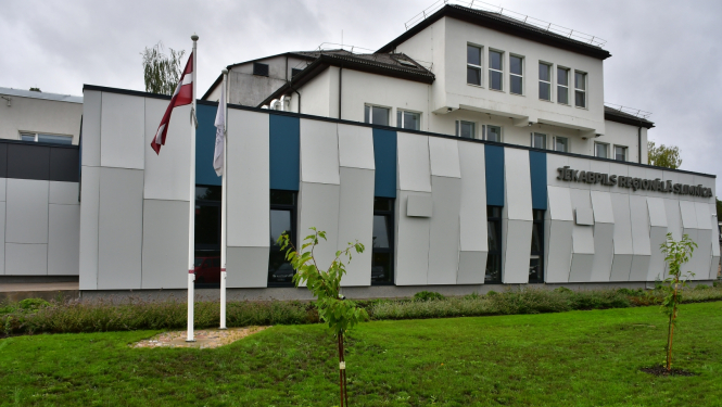 Jēkabpils reģionālās slimnīcas fasāde