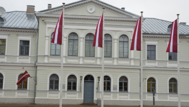 Izdots rīkojums preventīvos nolūkos veikt testus vairāku iestāžu darbiniekiem
