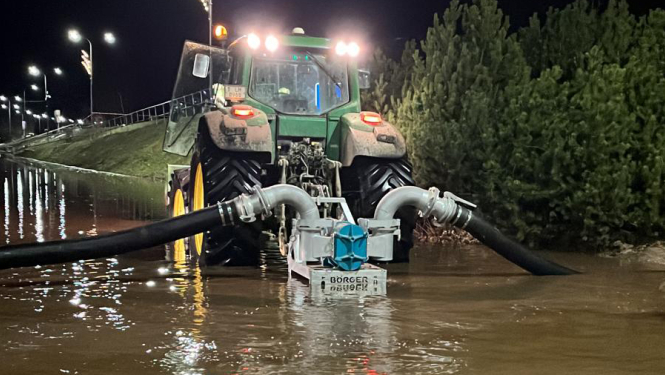 Ūdens atsūknēšana Pļaviņu ielā