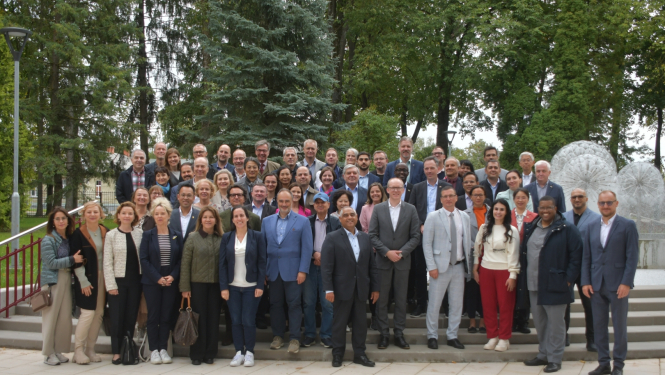 Kopbilde pie strūklakas