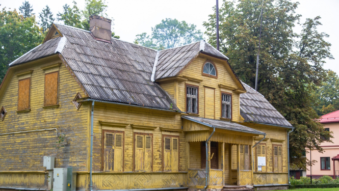 Zasas bijusī pasta ēka