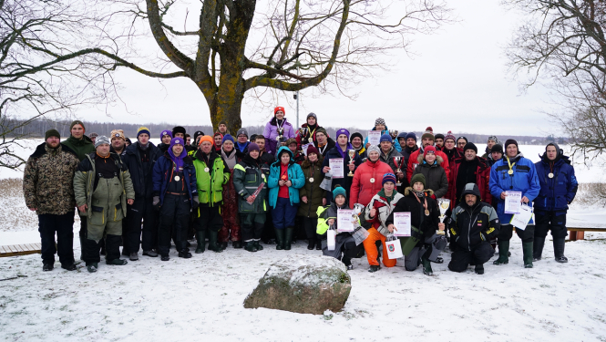 Čempionāta noslēguma dalībnieku kopbilde
