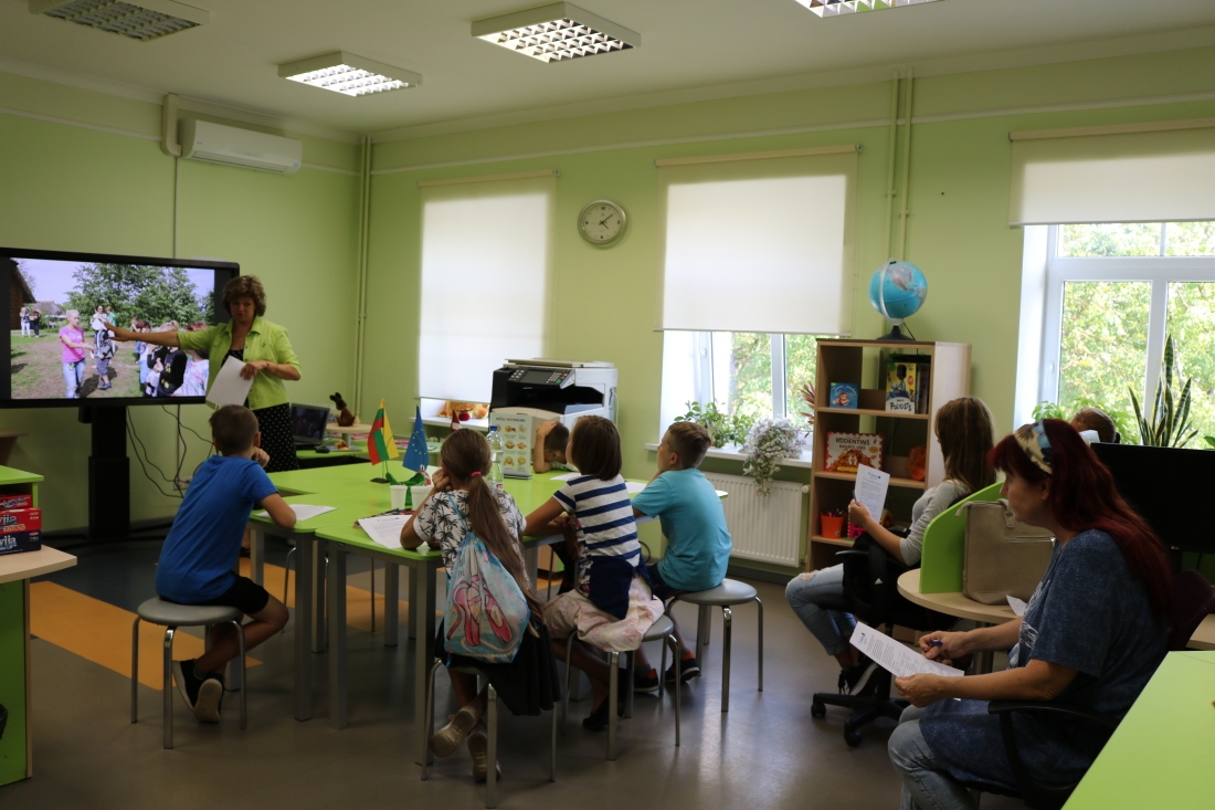 Interaktīvās izglītības telpa - efektīvs nelabvēlīgu ģimeņu bērnu sociālās integrācijas veids (OPEN UP), No: LLI-263