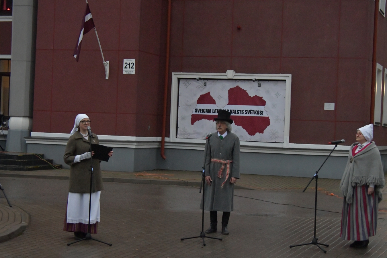 18.novembra svinīgais brīdis Jēkabpilī
