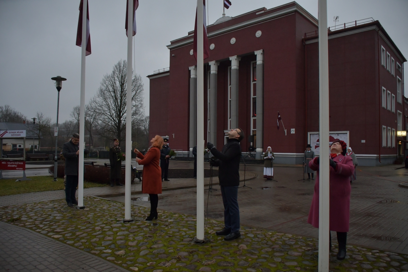 18.novembra svinīgais brīdis Jēkabpilī