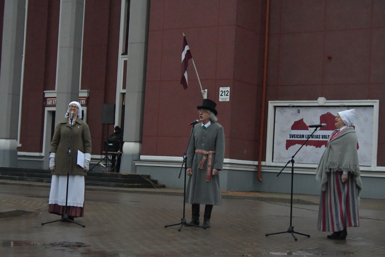 18.novembra svinīgais brīdis Jēkabpilī