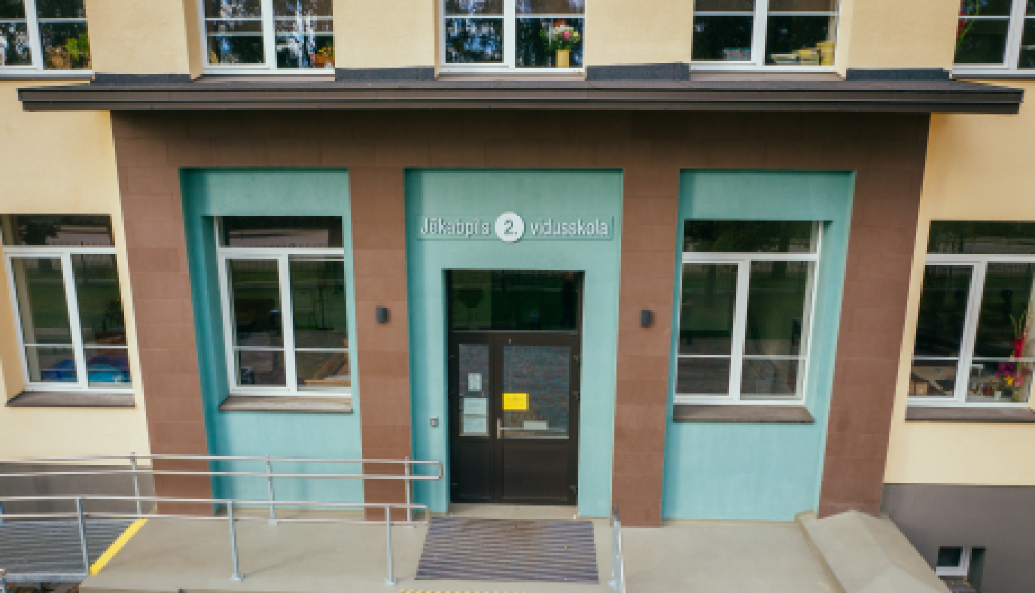 No 7.aprīļa mācību procesu klātienē atsāks 1.-4. klases Jēkabpils 2.vidusskolā un Jēkabpils 3.vidusskolā