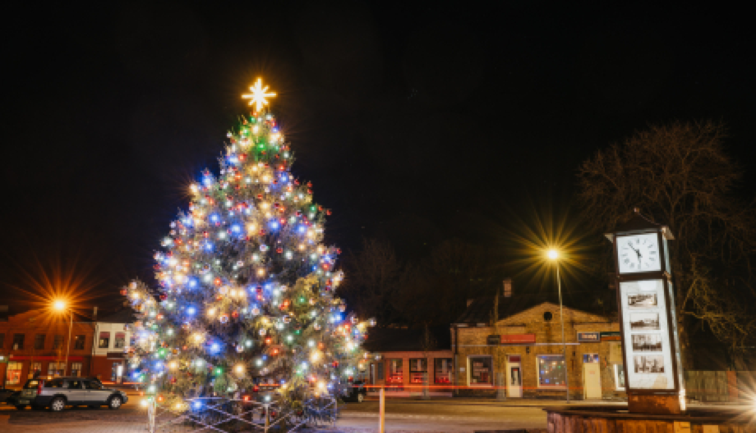 Jēkabpils iemirdzas Ziemassvētku rotā