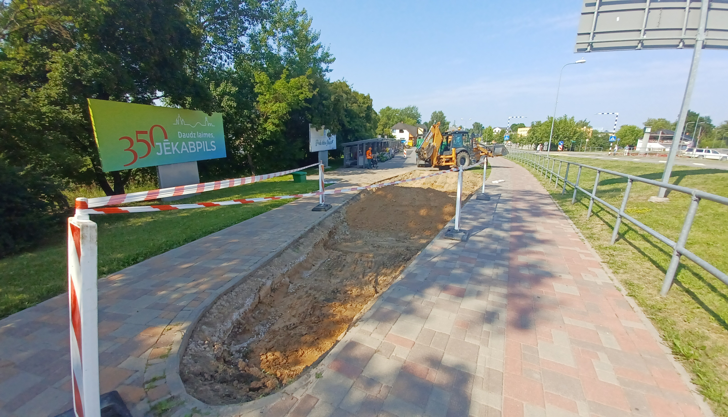 Vieta, kur atradīsies skulptūra, pie Krustpils tirgus Jēkabpilī, Rīgas ielā 103B