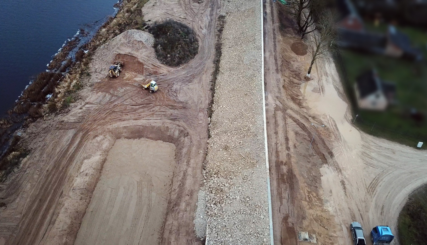 Daugavas aizsargdambis