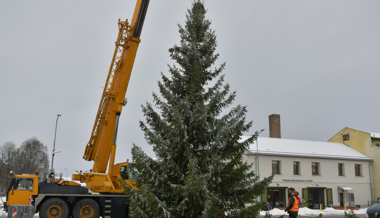 Egle Vecpilsētas laukumā
