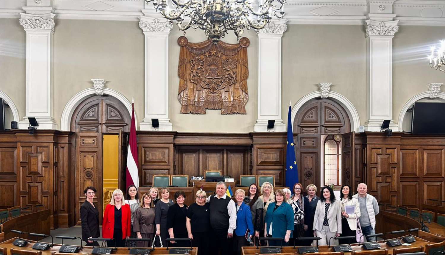 Izglītības pārvaldes darbinieki Saeimā