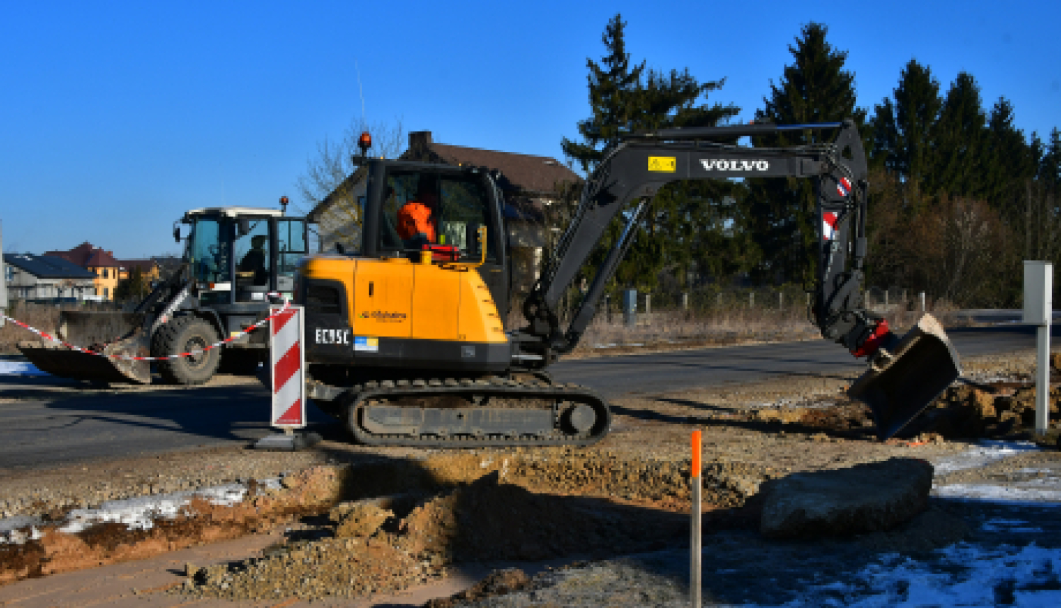 Atsākas būvdarbi Aldaunas ielā