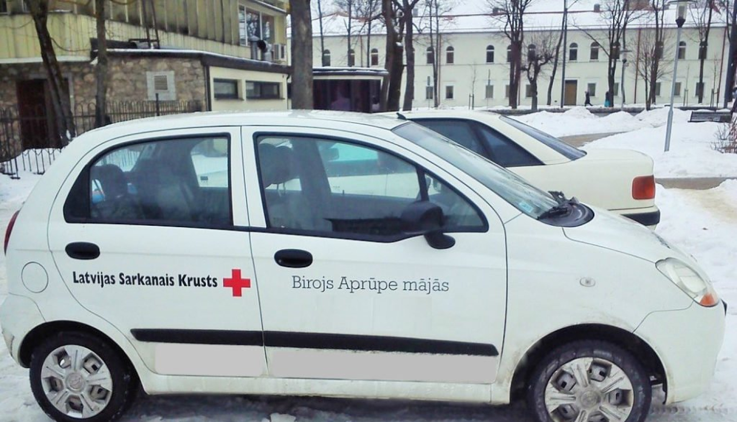 Aprūpe mājās automašīna