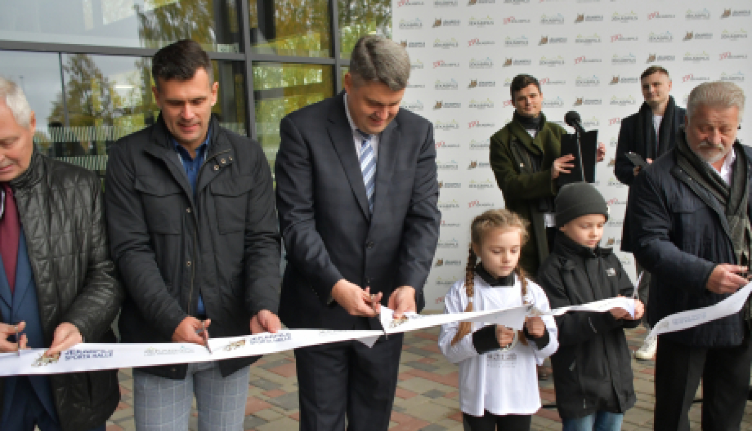 Atklāj jaunuzbūvēto Jēkabpils sporta halli