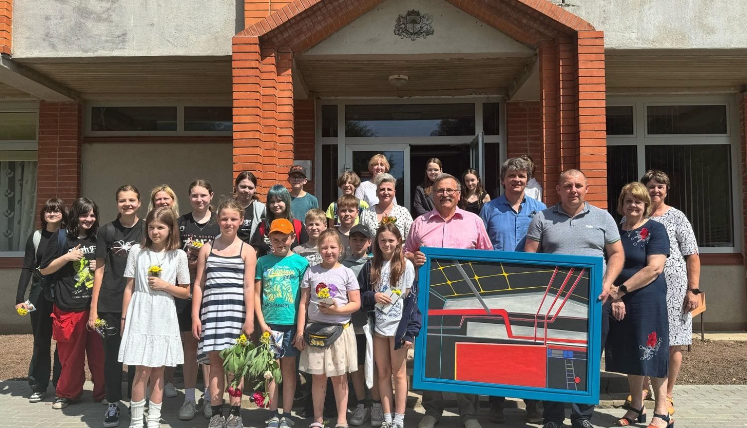 Kopbilde no izstādes atklāšanas Viesītē