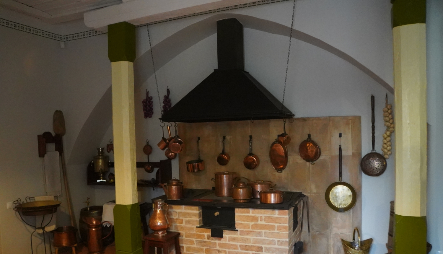 Krustpils pils C korpusā noslēgusies ekspozīcijas “Muižas virtuve” iekārtošana