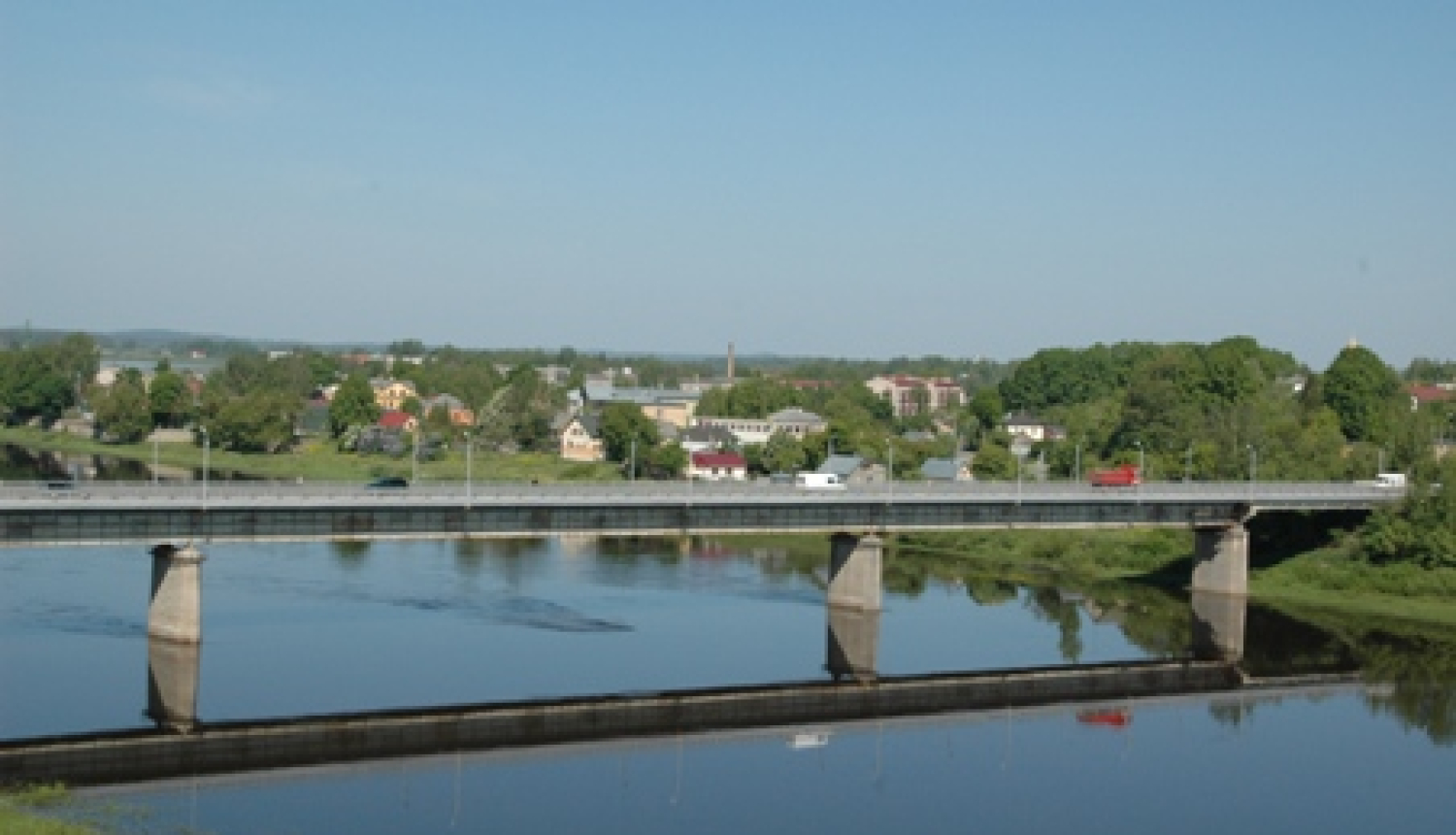 Daugava un tilts pār upi Jēkabpilī