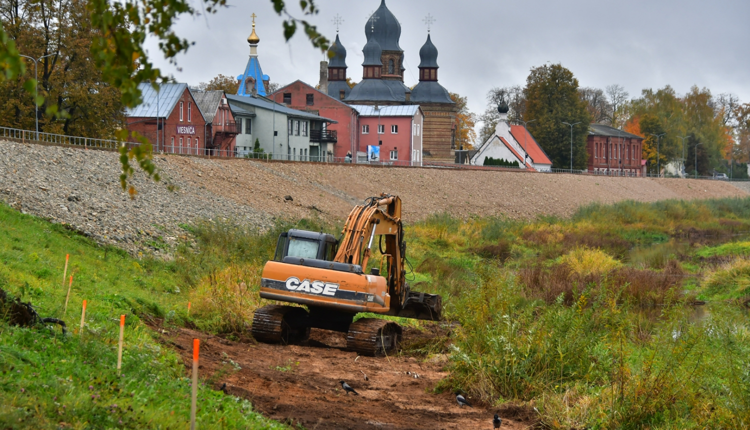 dambja pārbūves darbi