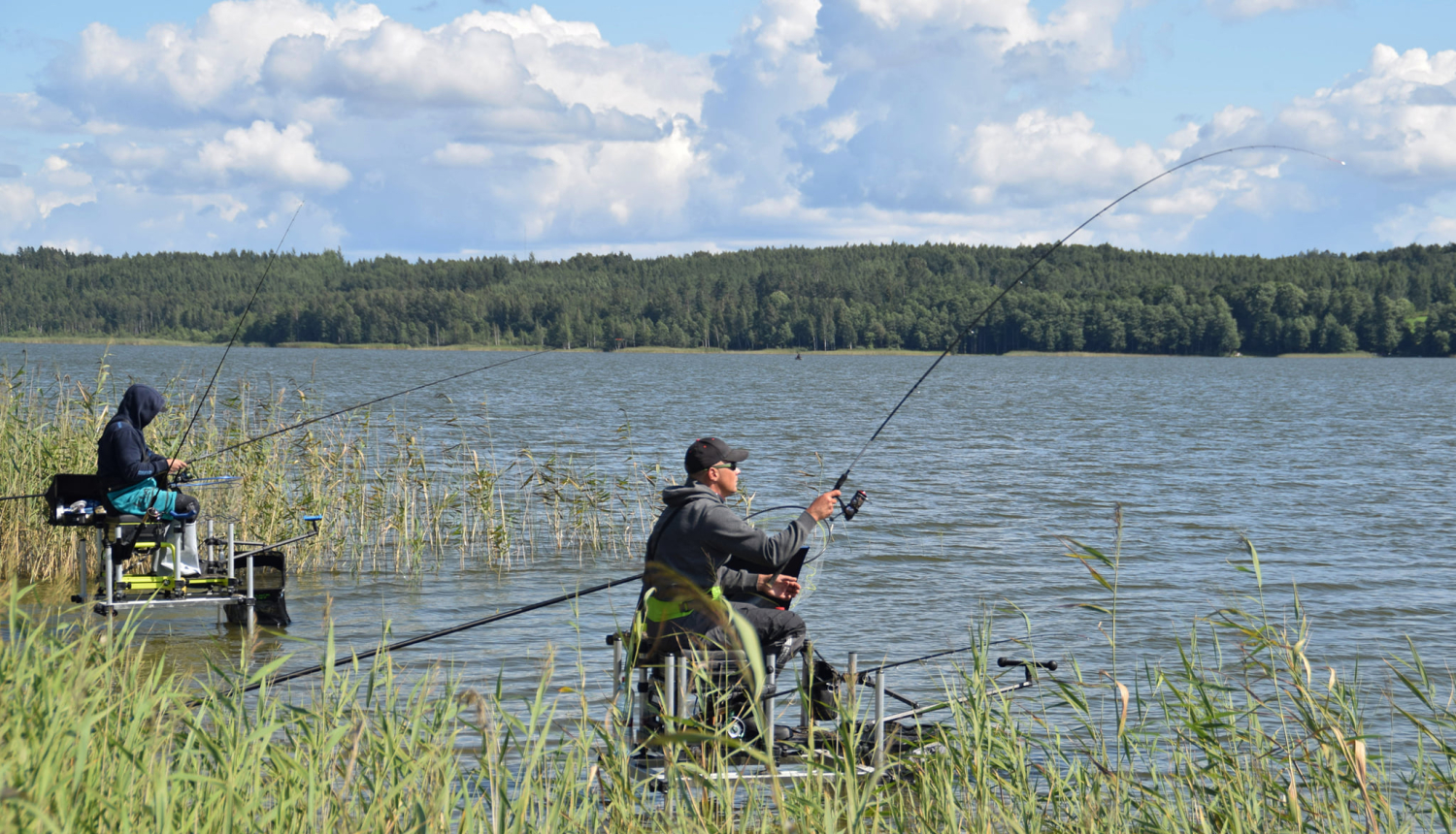 Sacensības fīdermakšķerēšanā Kūku pagasta Baļotes ezerā