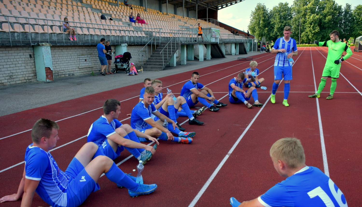 Futbola sacensību foto