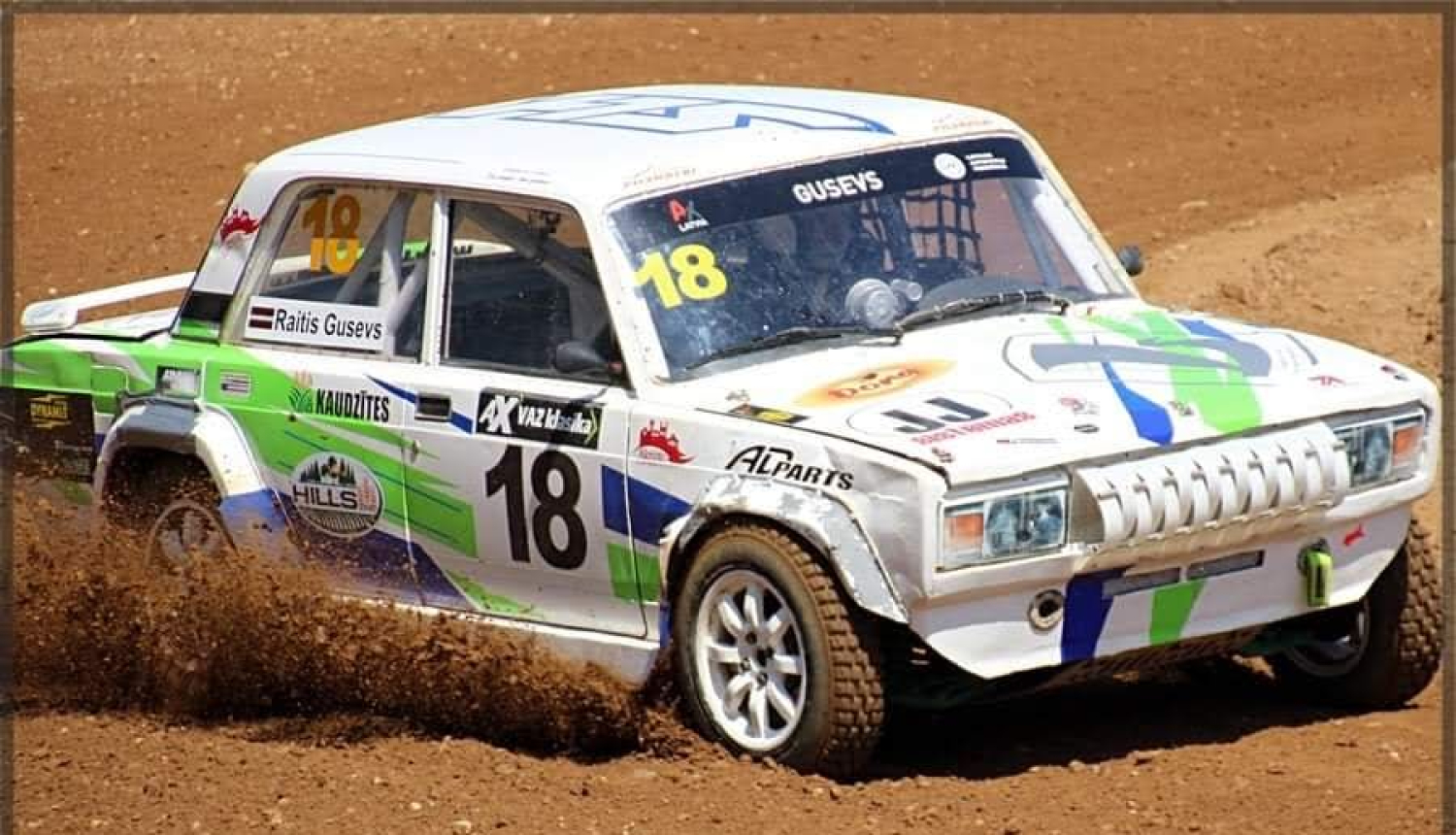 Autokrosā laurus plūc Raitis Gusevs
