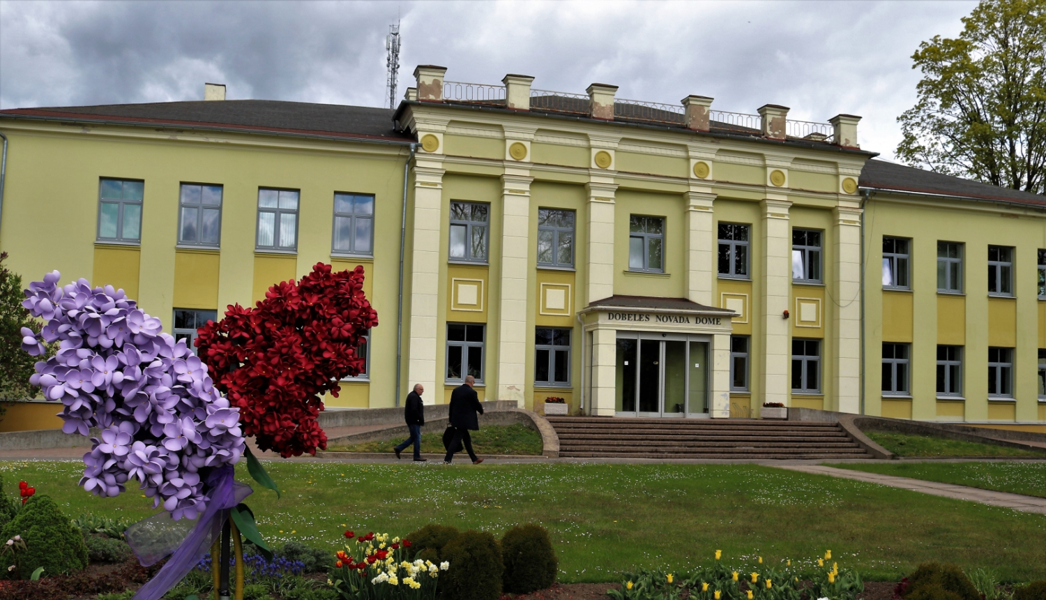 Dobeles novada pašvaldības ēka