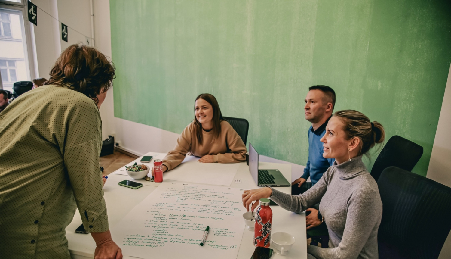 Jaunie uzņēmēji izglītojas