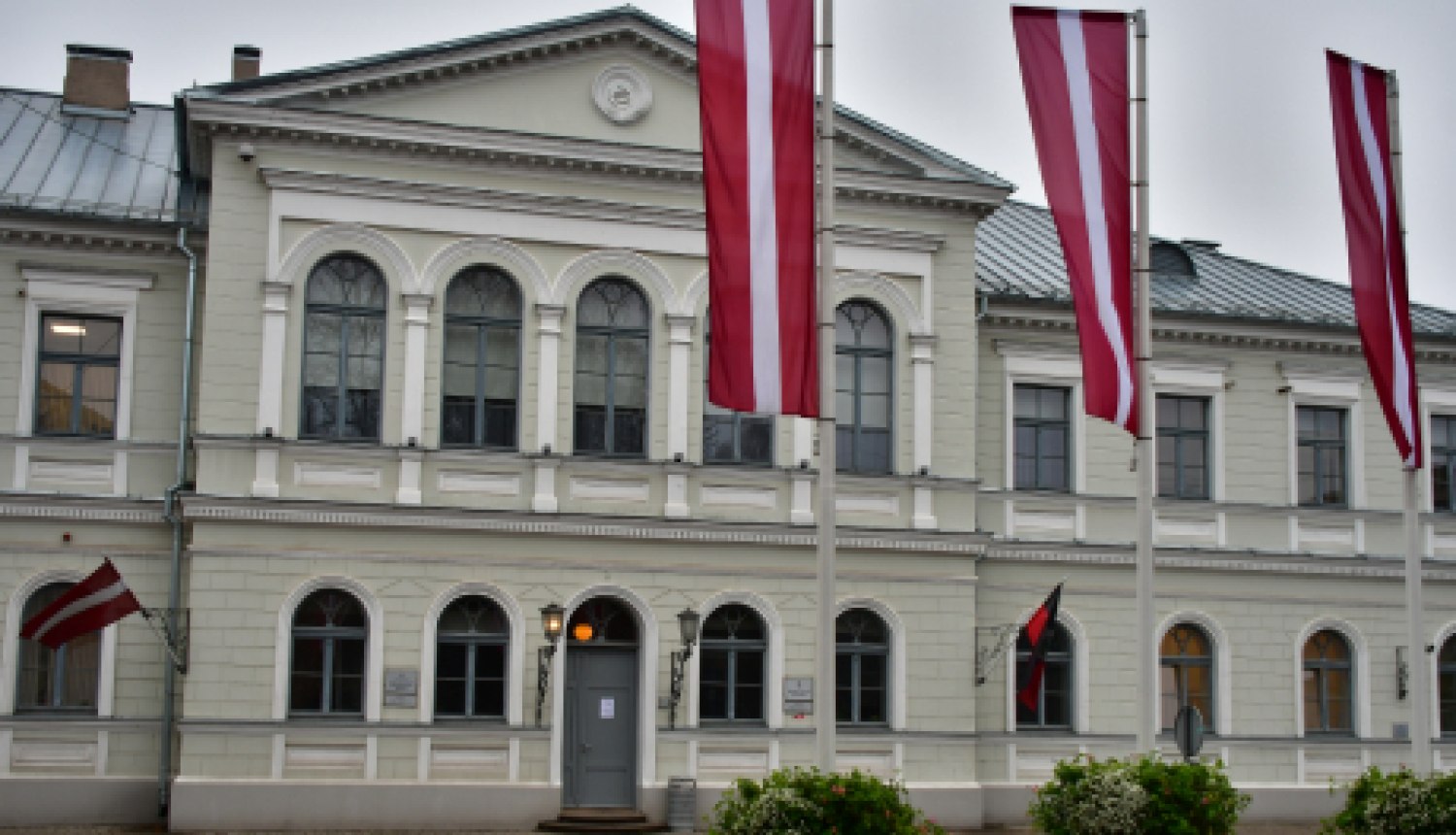 Izglītojamajiem tiks nodrošināts pabalsts pārtikas preču iegādei dāvanu kartes/kupona veidā (papildināts ar iesniegumiem)